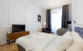 The Oktogon Executive Apartment